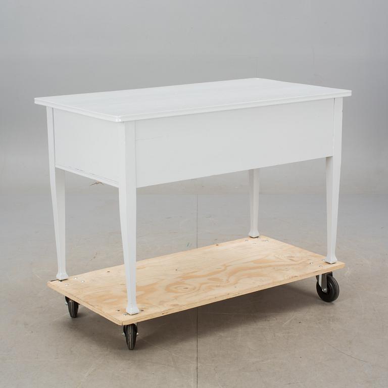 SKRIVBORD, Jugend, 1900-talets första hälft.