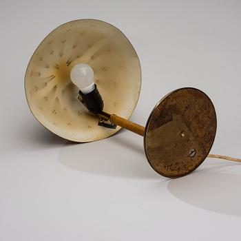 PAAVO TYNELL, TABLE LAMP. Manufactured by Taito Oy, 1940s.