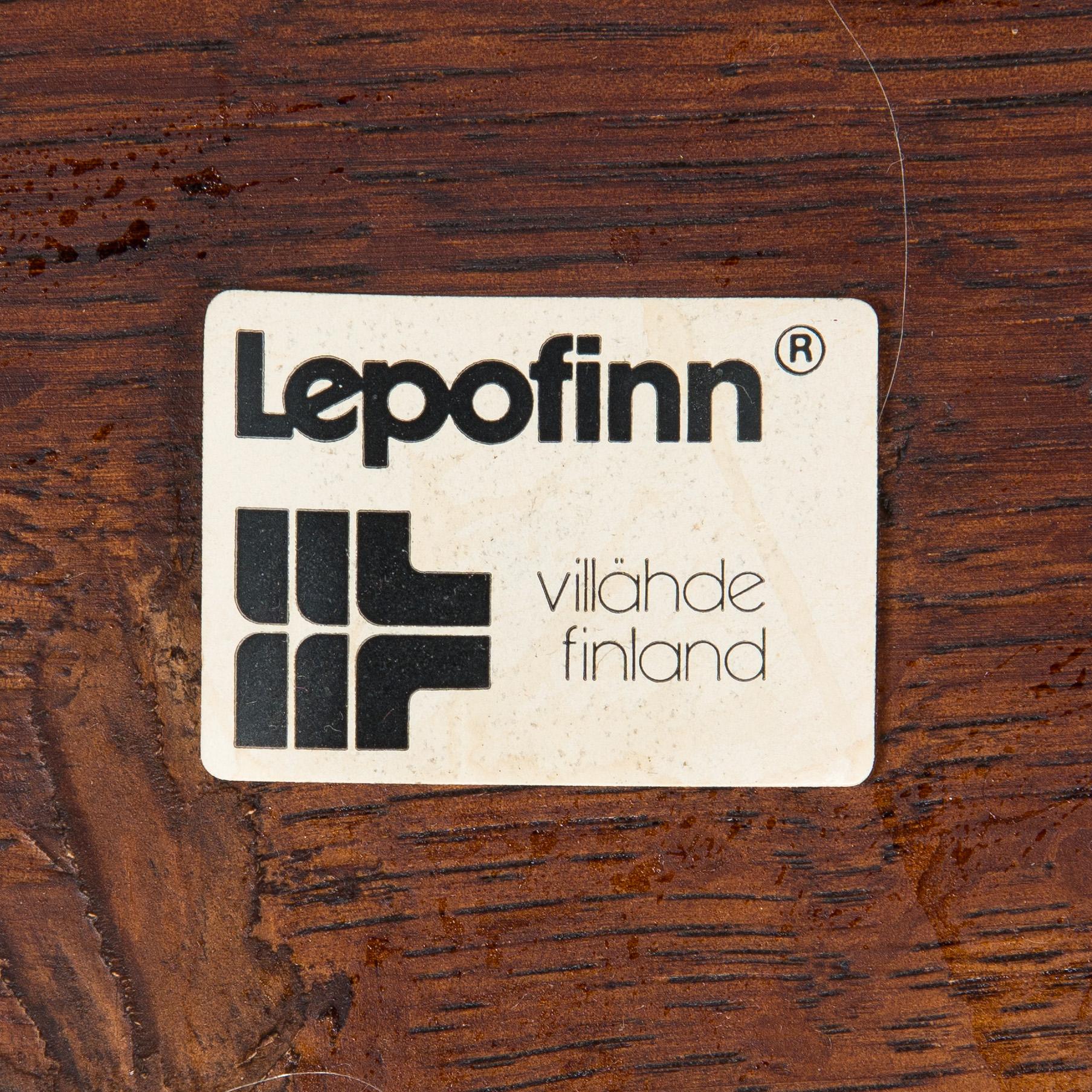 Esko Pajamies, fåtöljer, ett par "Pele", tillverkare Lepofinn 1970-tal.