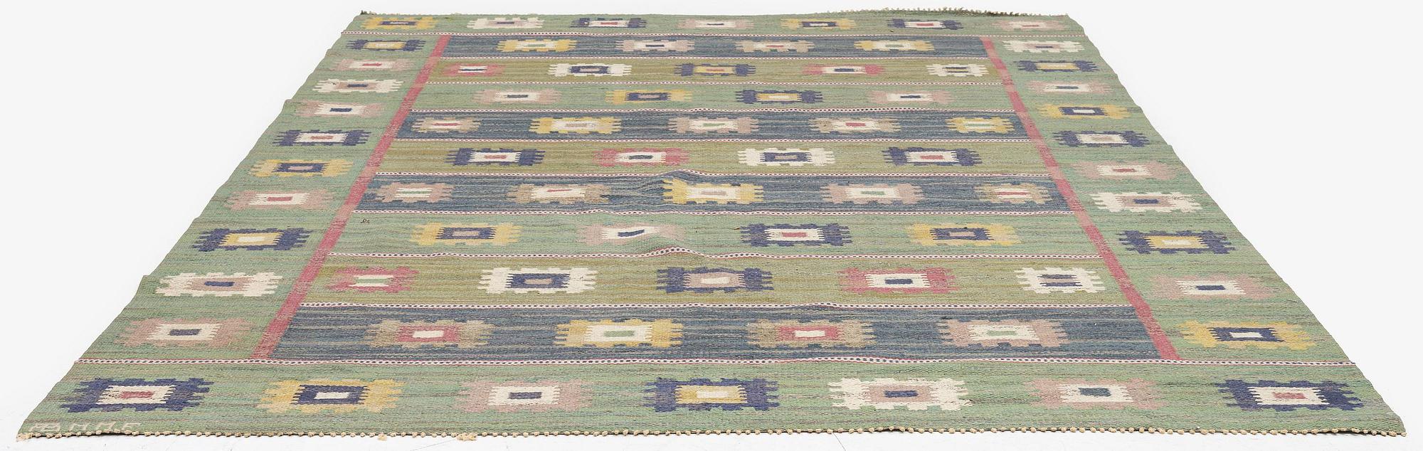 Märta Måås-Fjetterström, matta, "Grön äng", rölakan, ca 305 x 200 cm, signerad AB MMF.