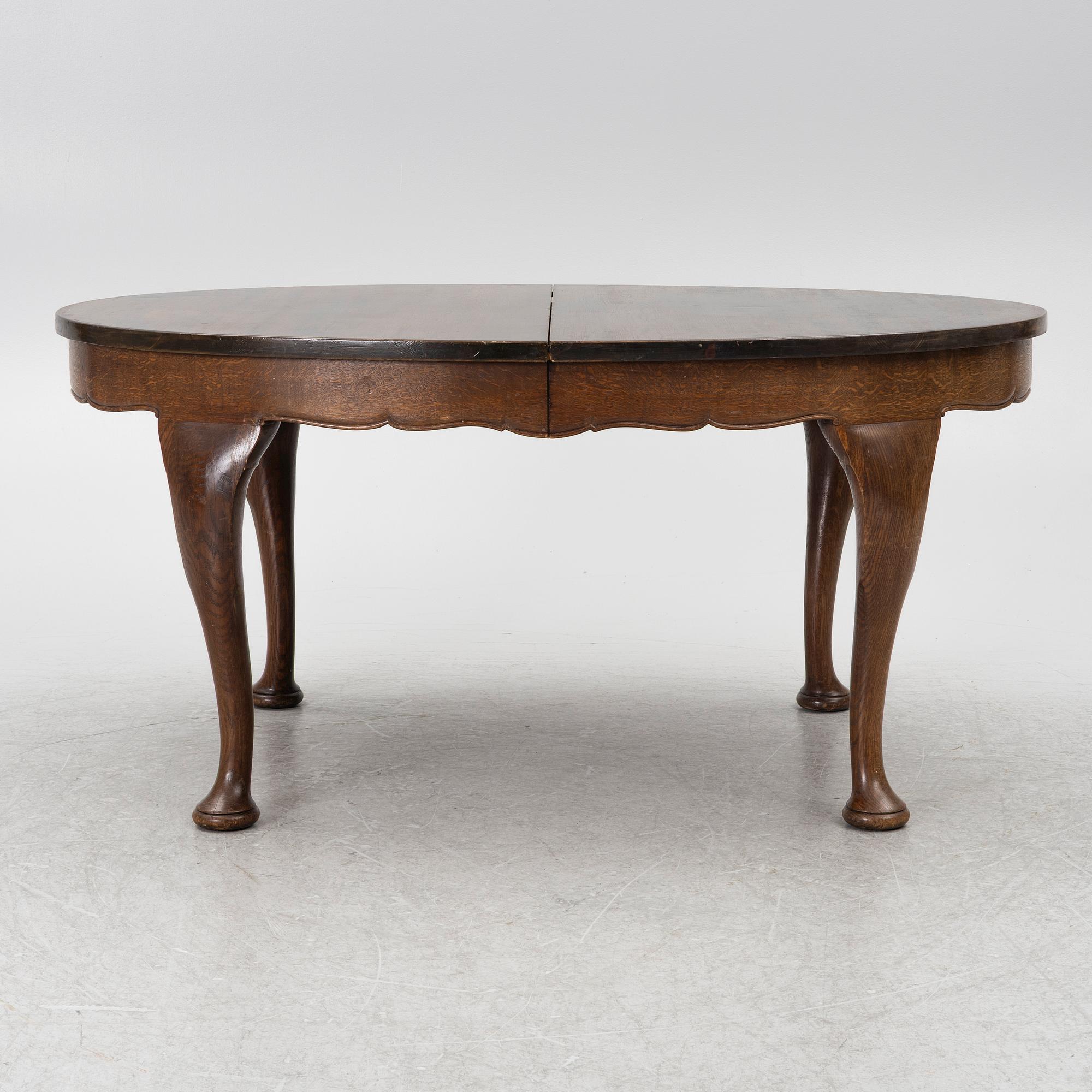 A Roccoco style dining table, Nordiska Kompaniet, 1917.
