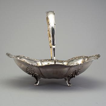 CARL ADOLF SEIPEL, S:t Petersburg 1855, brödkorg, silver.