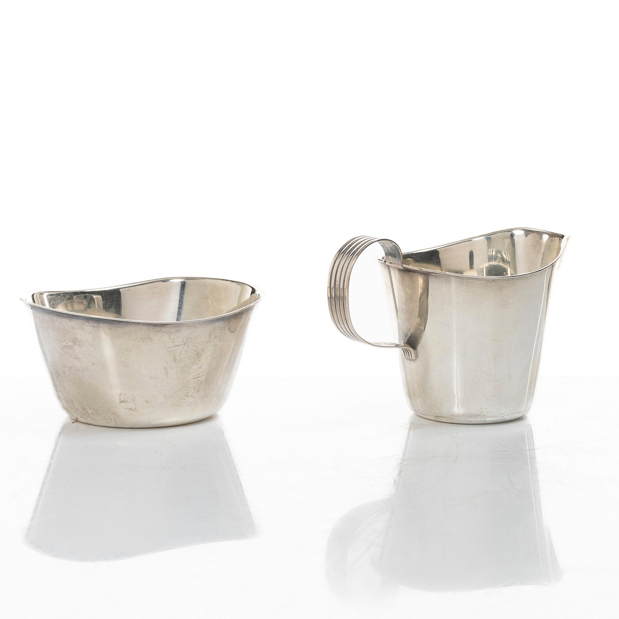 Gustaf Janson, sockerskål och gräddkanna, sterlingsilver, CG Hallberg, Stockholm, 1958.