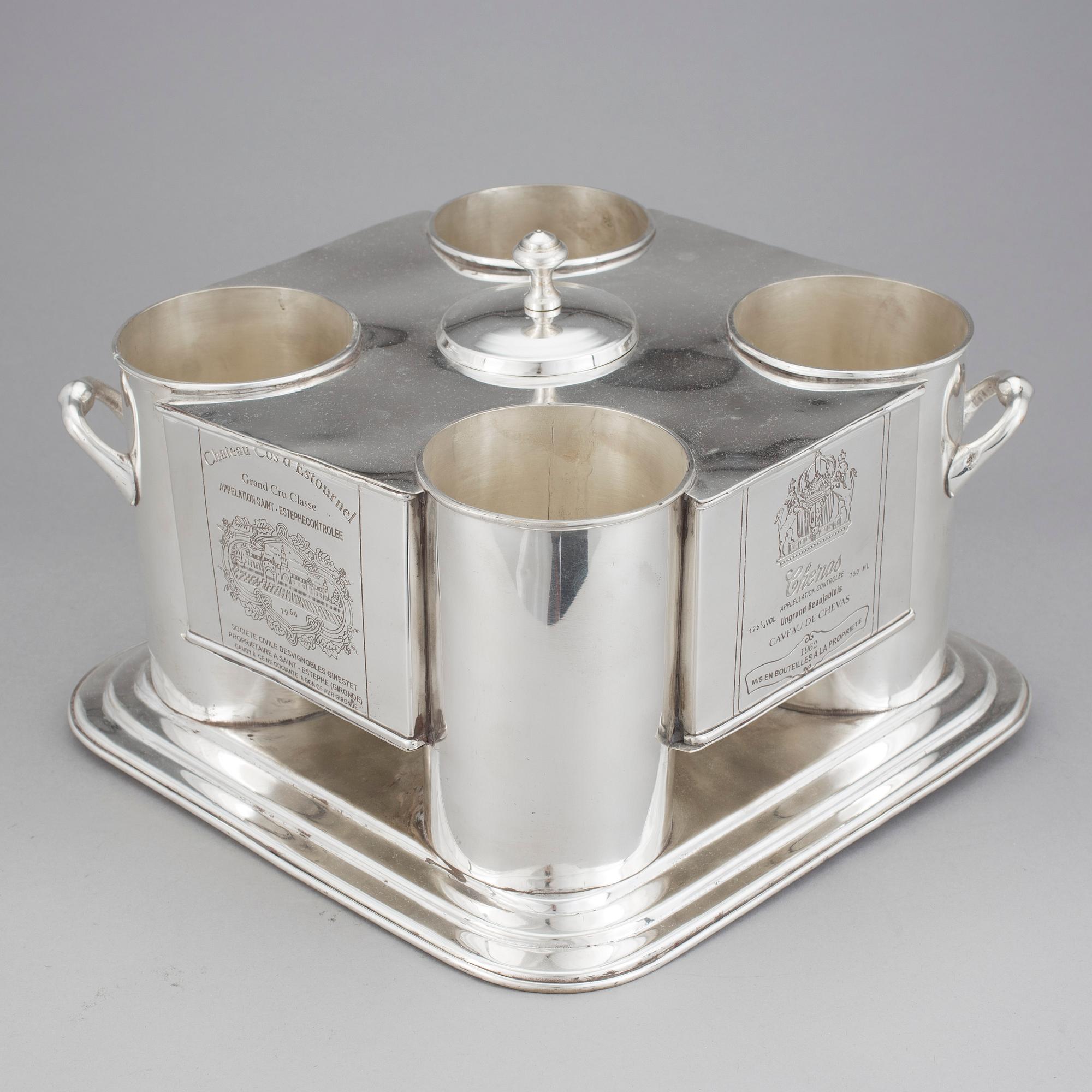 VITVINKYLARE, för fyra flaskor, 1900-talets slut.