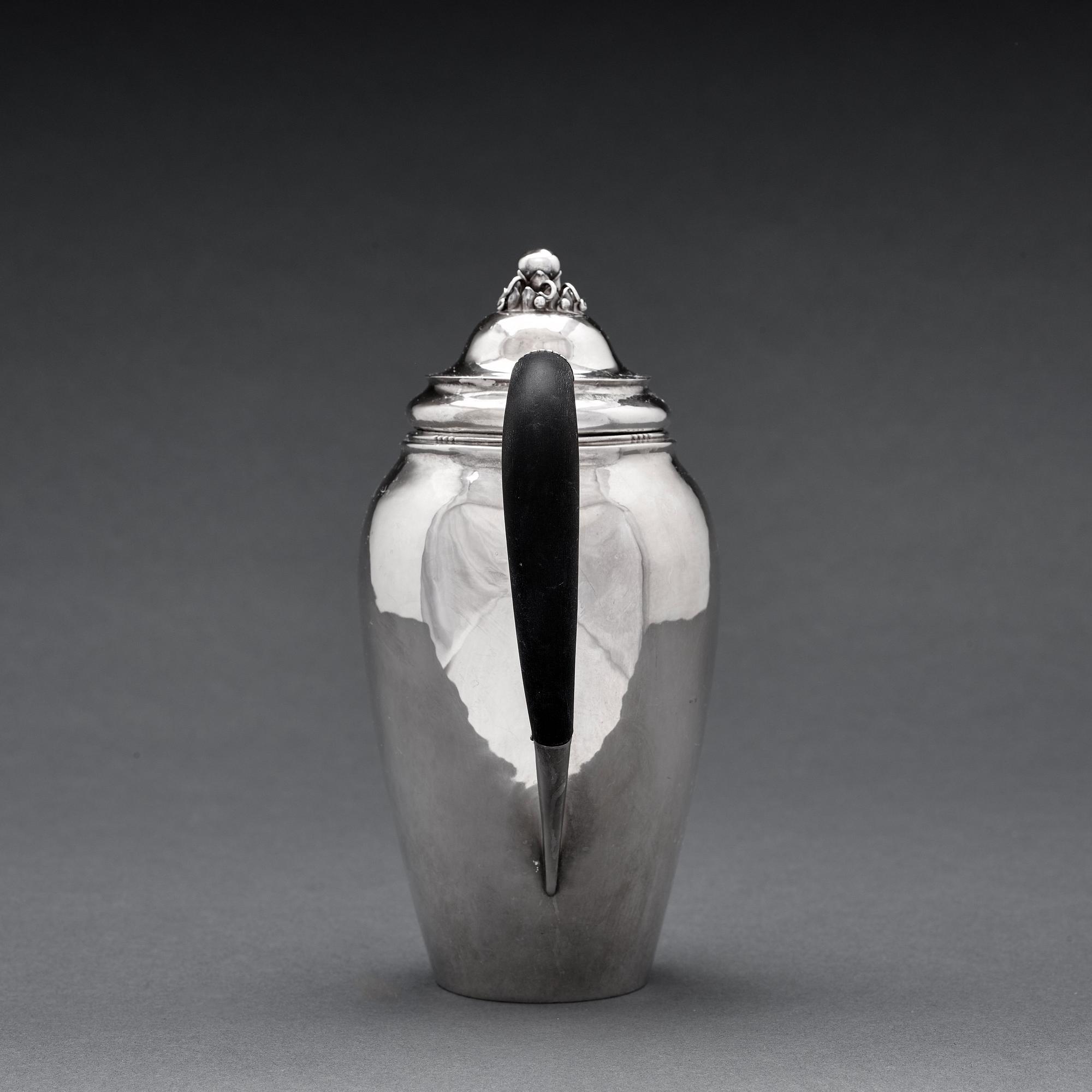 kaffekanna, Köpenhamn 1919, 830/1000 silver, designnr 251.