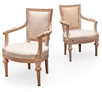 A PAIR OF ARMCHAIRS.