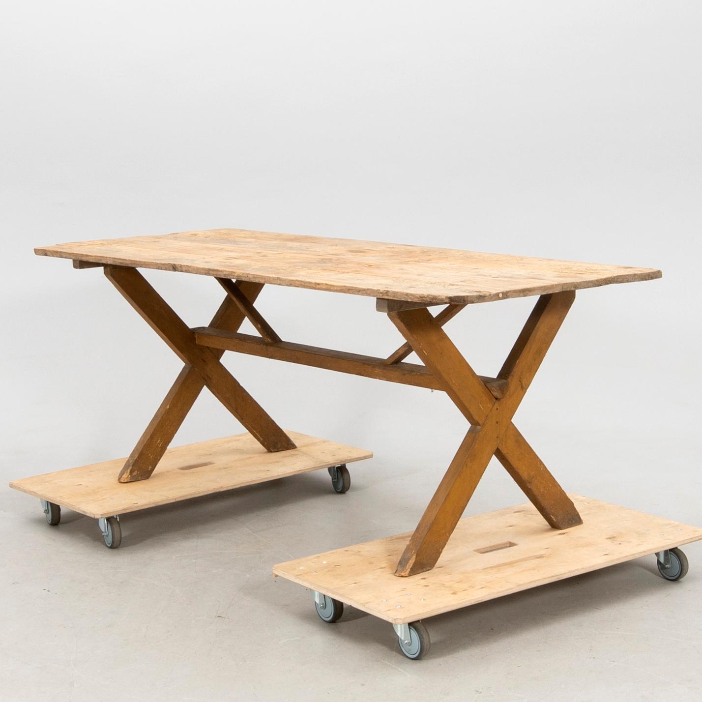 Gateleg table circa 1900.