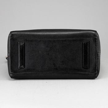 GIVENCHY, "Antigona", bag.