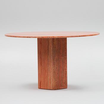 GamFratesi, matbord "Epic Table", Gubi, Danmark.