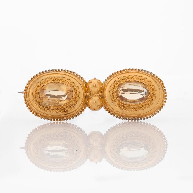 A 2- piece, Victorian citrine set of jewellery. Made in Finland ca 1873-74.