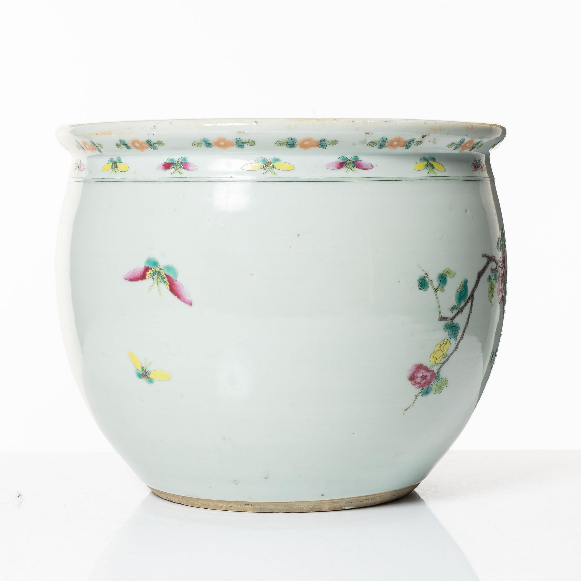 Ytterfoder, porslin, Kina, 1900-tal.