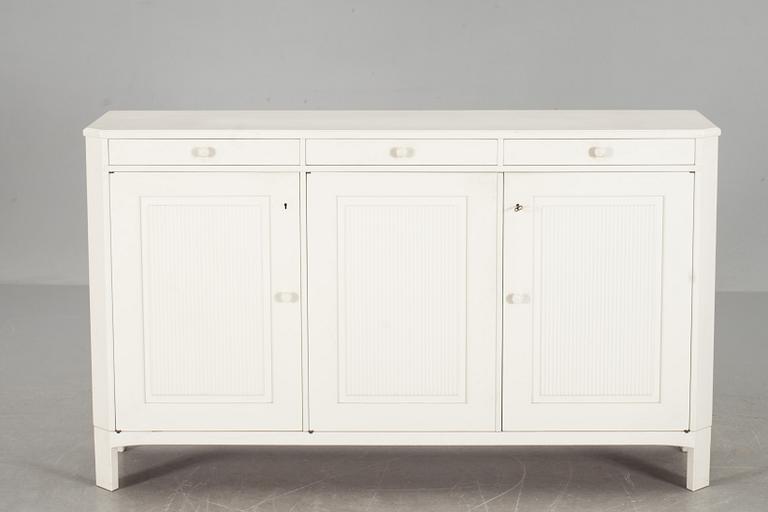 SIDEBOARD, Carl Malmsten, "Talavid", Waggeryds, 1900-talets andra hälft.