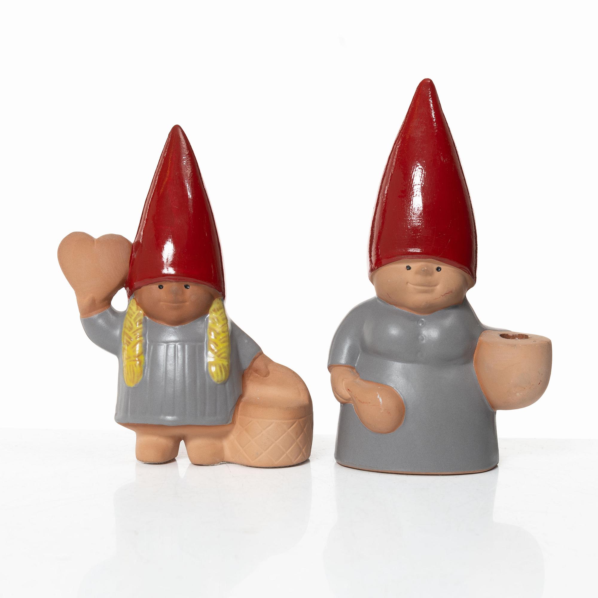 Lisa Larson, figuriner, 8 st, stengods, bl.a. ur serien "Tomtefamiljen", Gustavsberg och K-Studion.