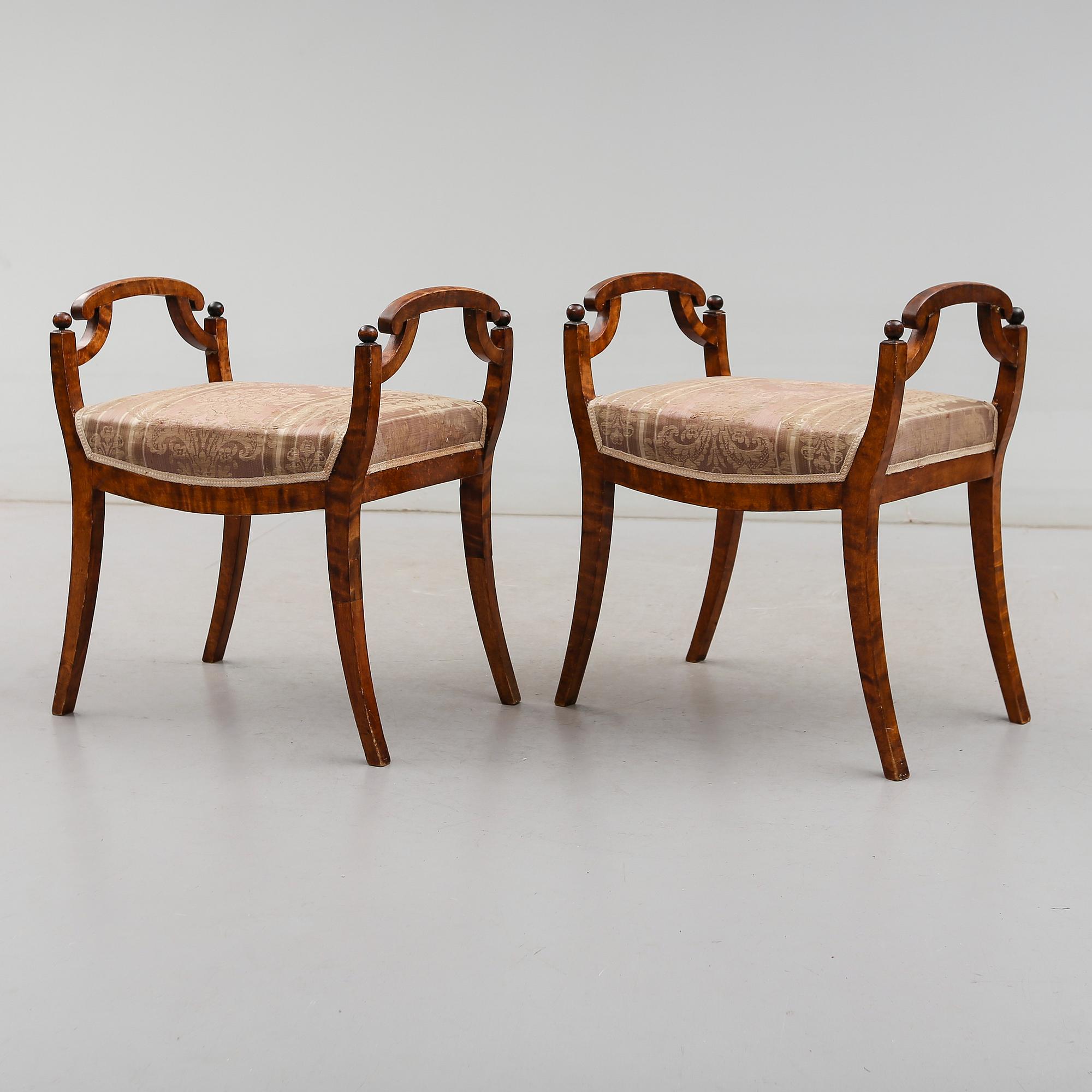 TABURETTER, 1 par, 1800-talets mitt.