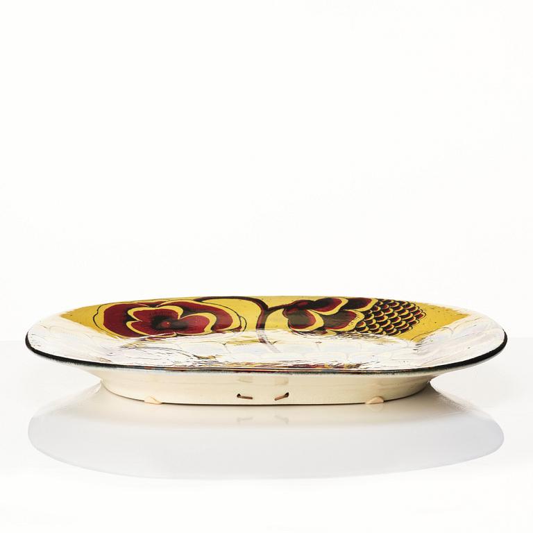 Birger Kaipiainen, a stoneware dish, Arabia, Finland.