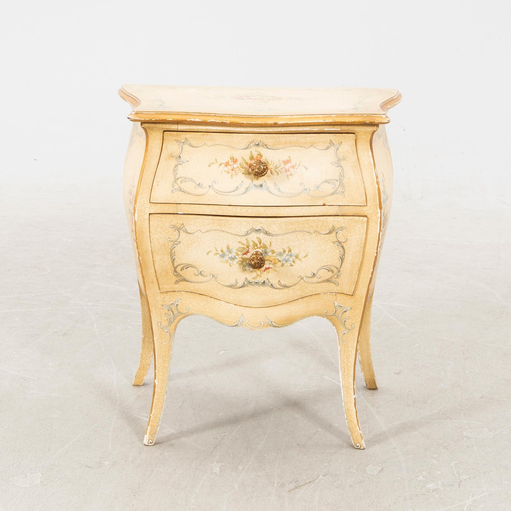 A paint3d louis XV-style dresser first half of the 20th century.