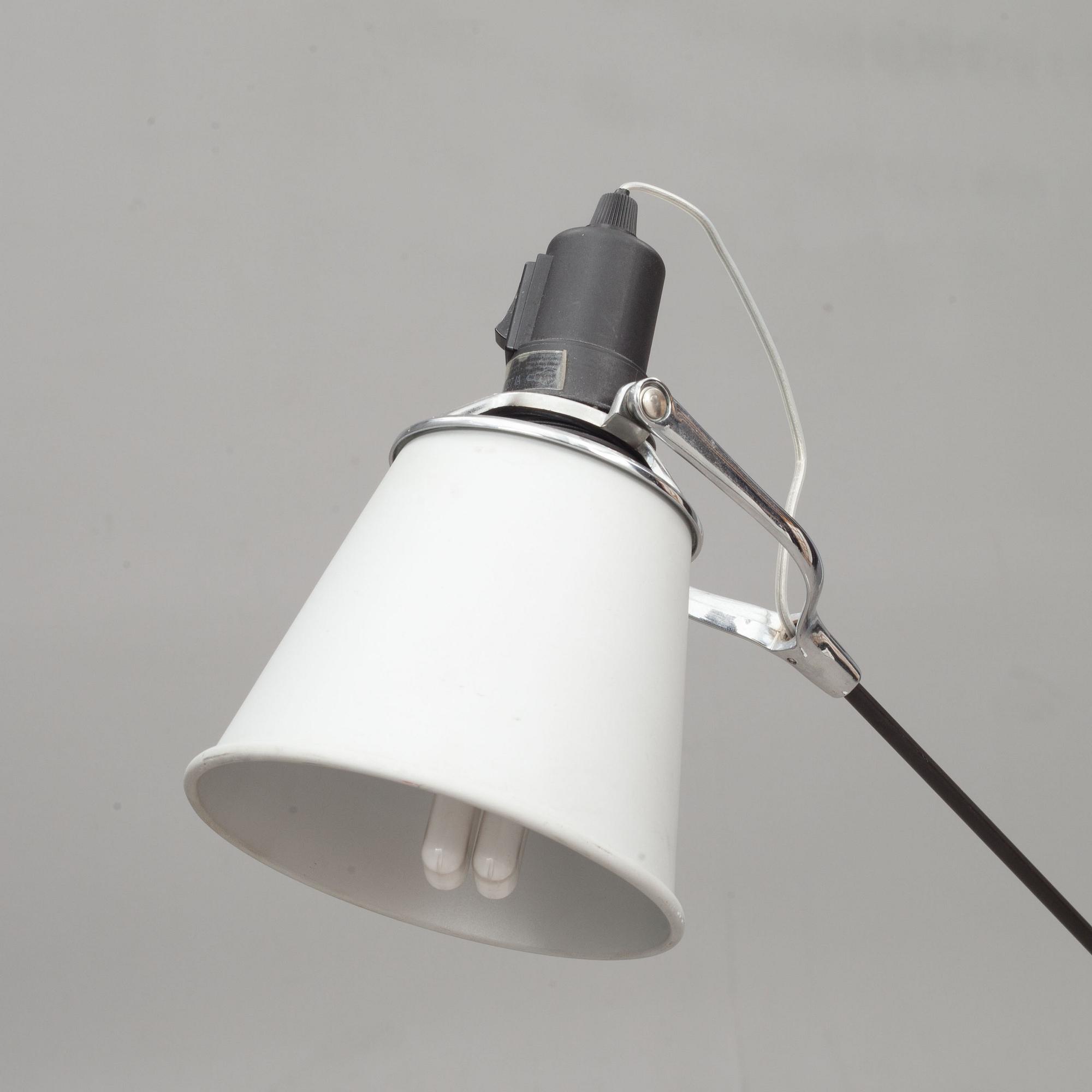 SKRIVBORDSLAMPA, Hydra Tavolo, Carlo Farcolini för Nemo Cassina.