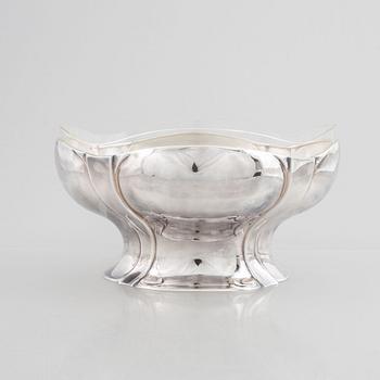 A Swedish Silver Art Nouveau Jardinière, mark of CG Hallberg, Stockholm 1916.