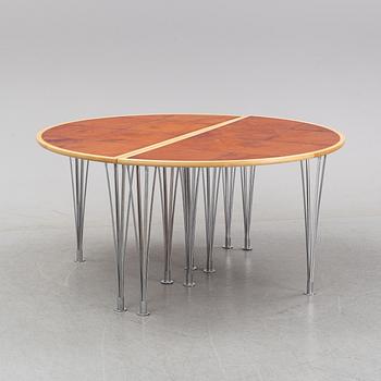 A birch and leather dining table in two parts, Mathsson International, 21th century.