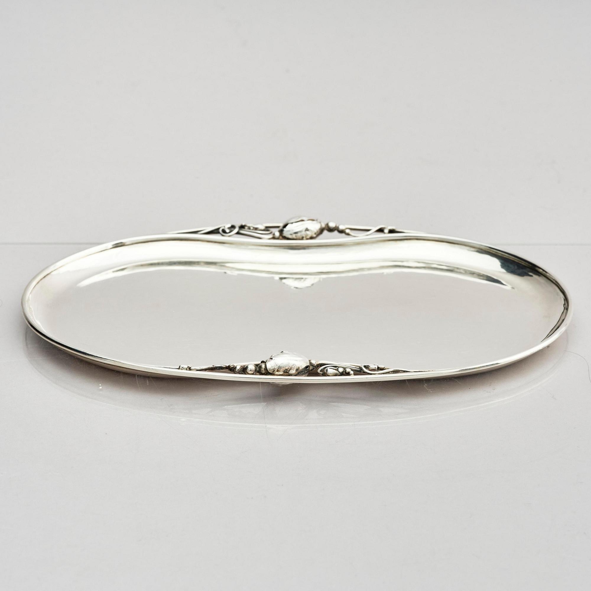 Georg Jensen, bricka, sterling silver, modell nr 2, Köpenhamn efter 1945.