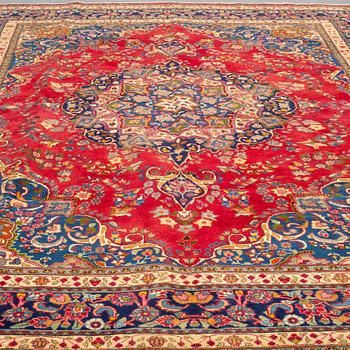 A Sabzavar carpet, ca 390 x 290 cm.