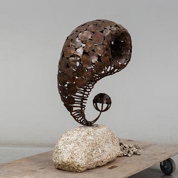 DANIEL DOYLE, sculpture, copper and iron.