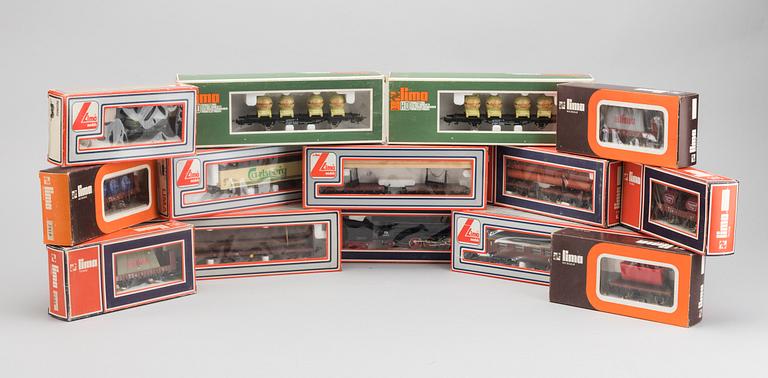 A COLLECTION OF CA 30 PCS OF LIMA TRAINS.