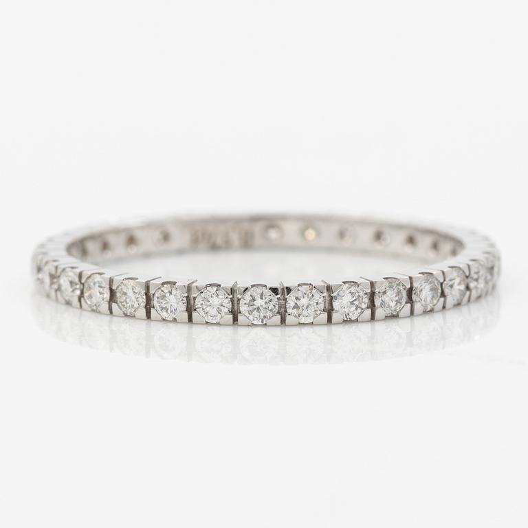 Ring, full eternity, 18K white gold with brilliant-cut diamonds.
