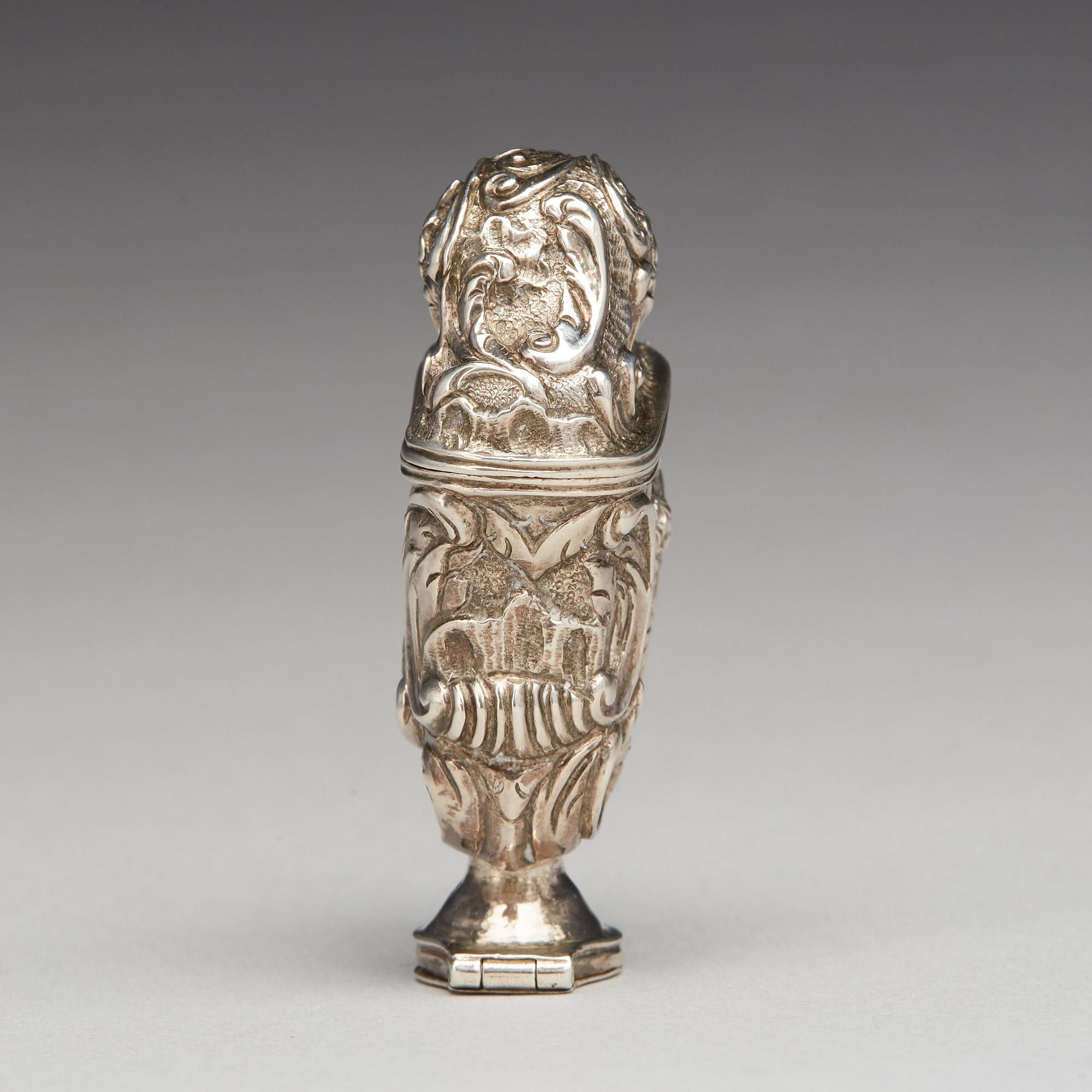 Jöran Stammer, luktdosa, silver, (verksam i Jönköping 1729-1752(-1754)). Rokoko.