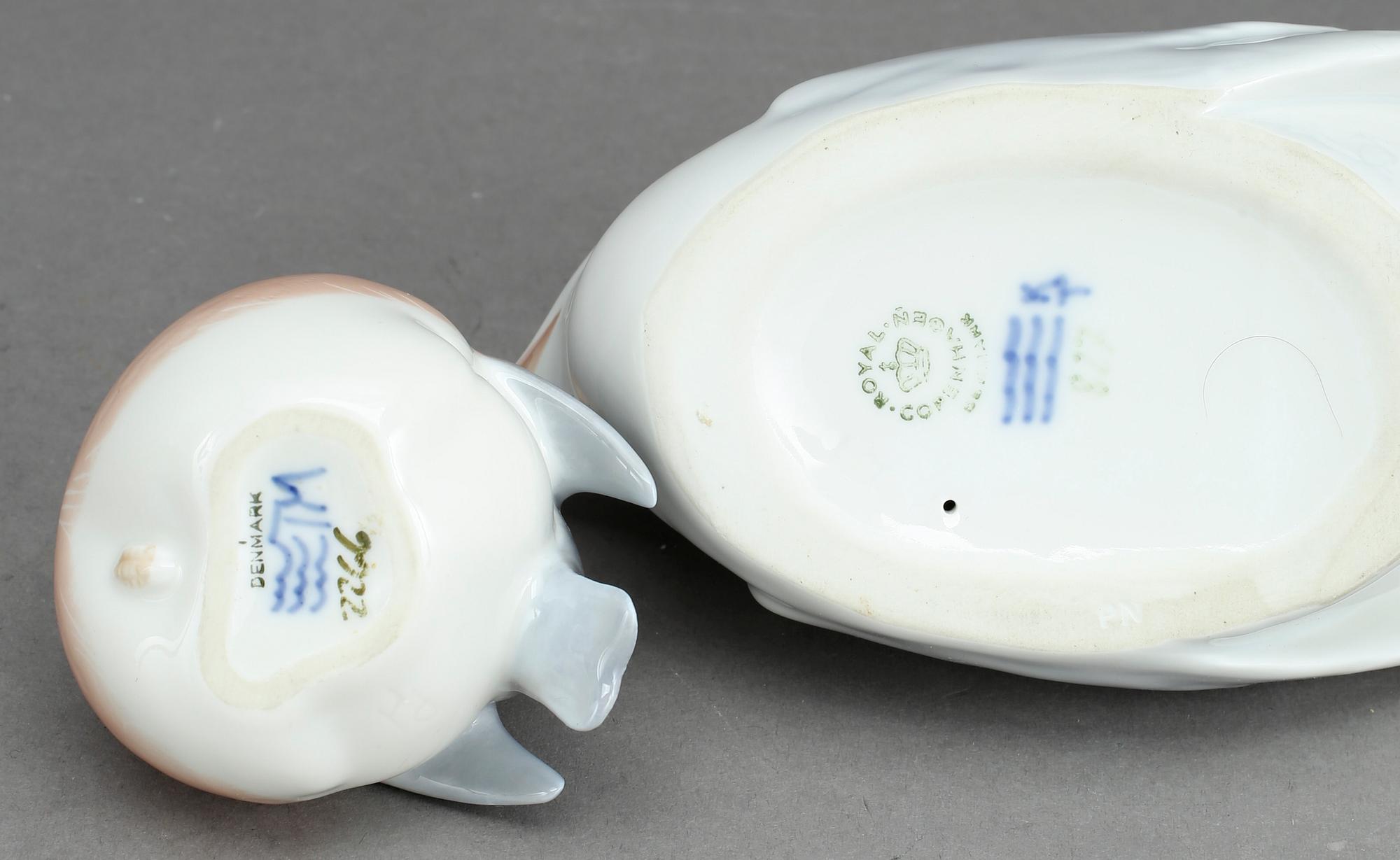 FIGURINER 2 st, Royal Copenhagen, porslin. I form av fåglar.