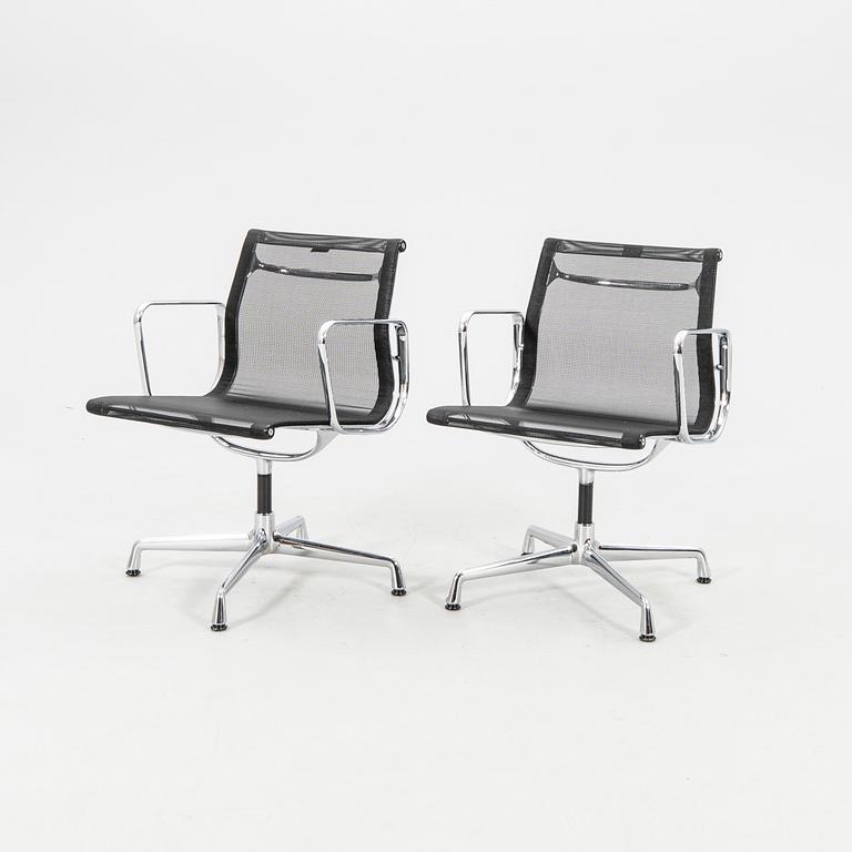 Charles & Ray Eames, karmstolar/kontorsstolar 2 st EA108 Vitra 2013/14.