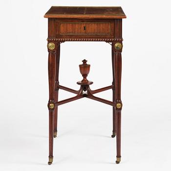 Bord, av Gottlieb Iwersson (mästare i Stockholm 1778-1813), signerat och daterat 1794, Sengustavianskt.