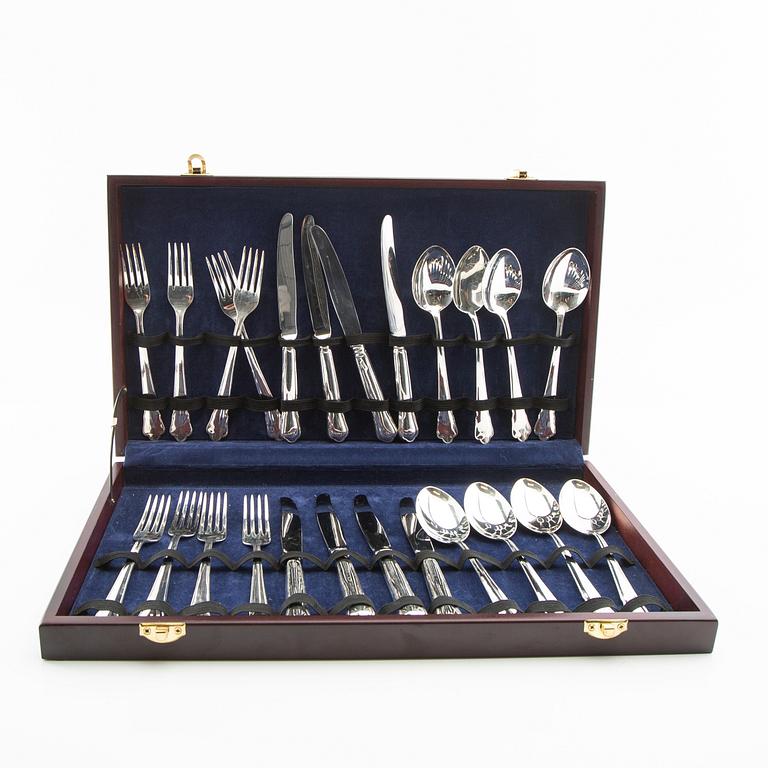 Cutlery approx 42 dlr "Chippendale" silver Eja 2002.