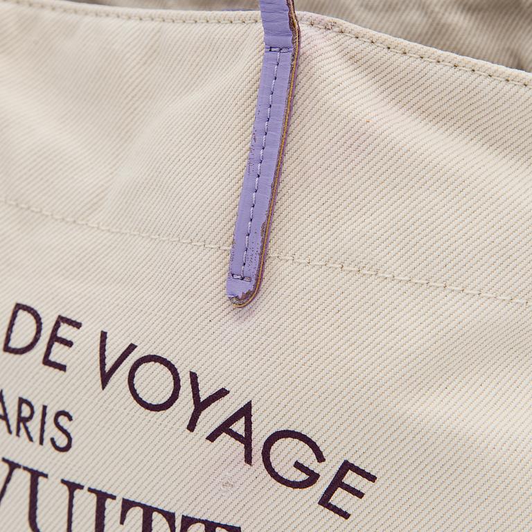 Louis Vuitton, a 'Cotton Canvas Articles De Voyage Cabas GM' bag.