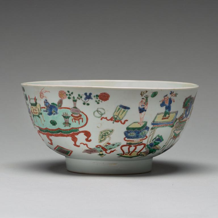 SKÅL, porslin. Qingdynastin, Kangxi (1662-1722).