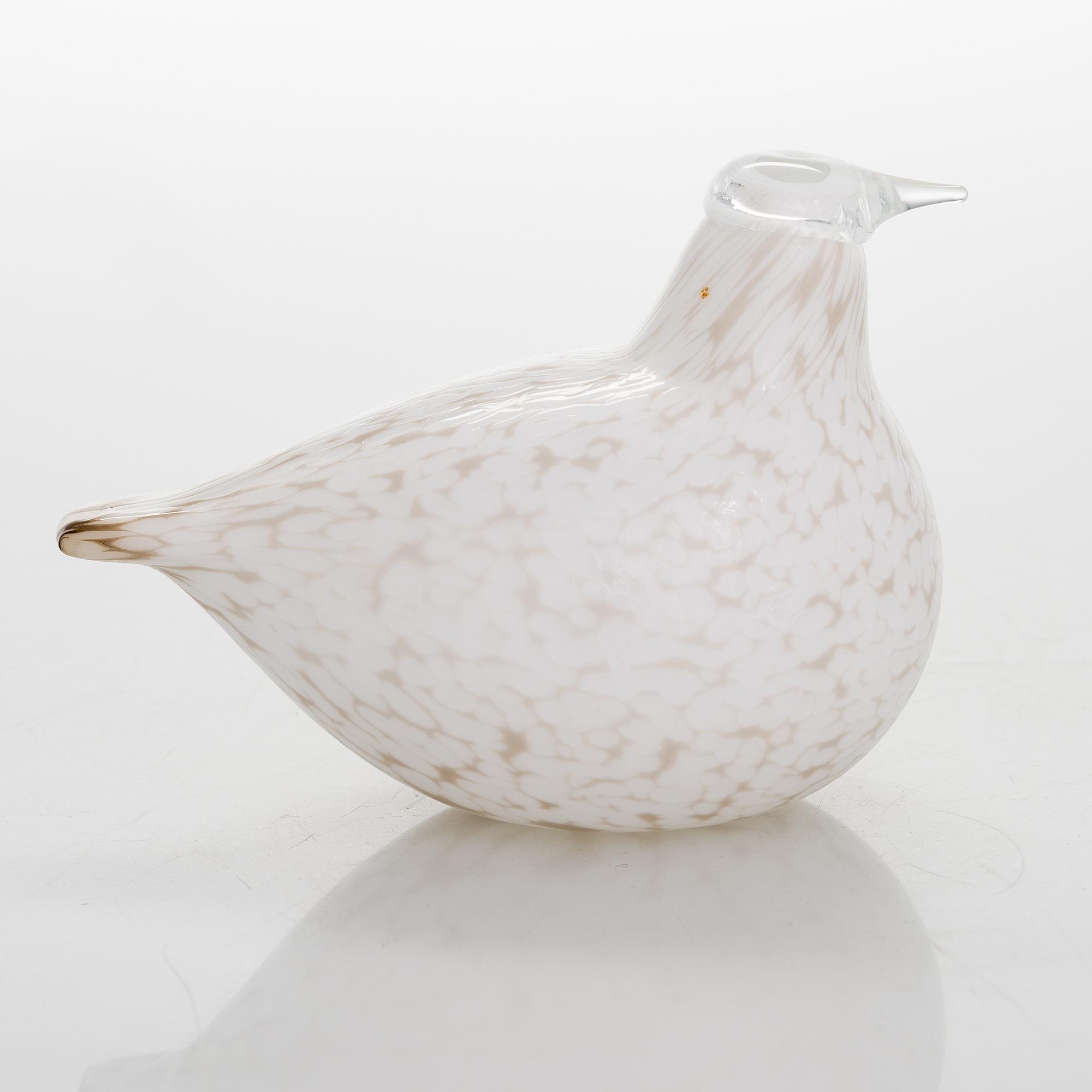 OIVA TOIKKA, A glass bird and its egg, signed O. Toikka Nuutajärvi.
