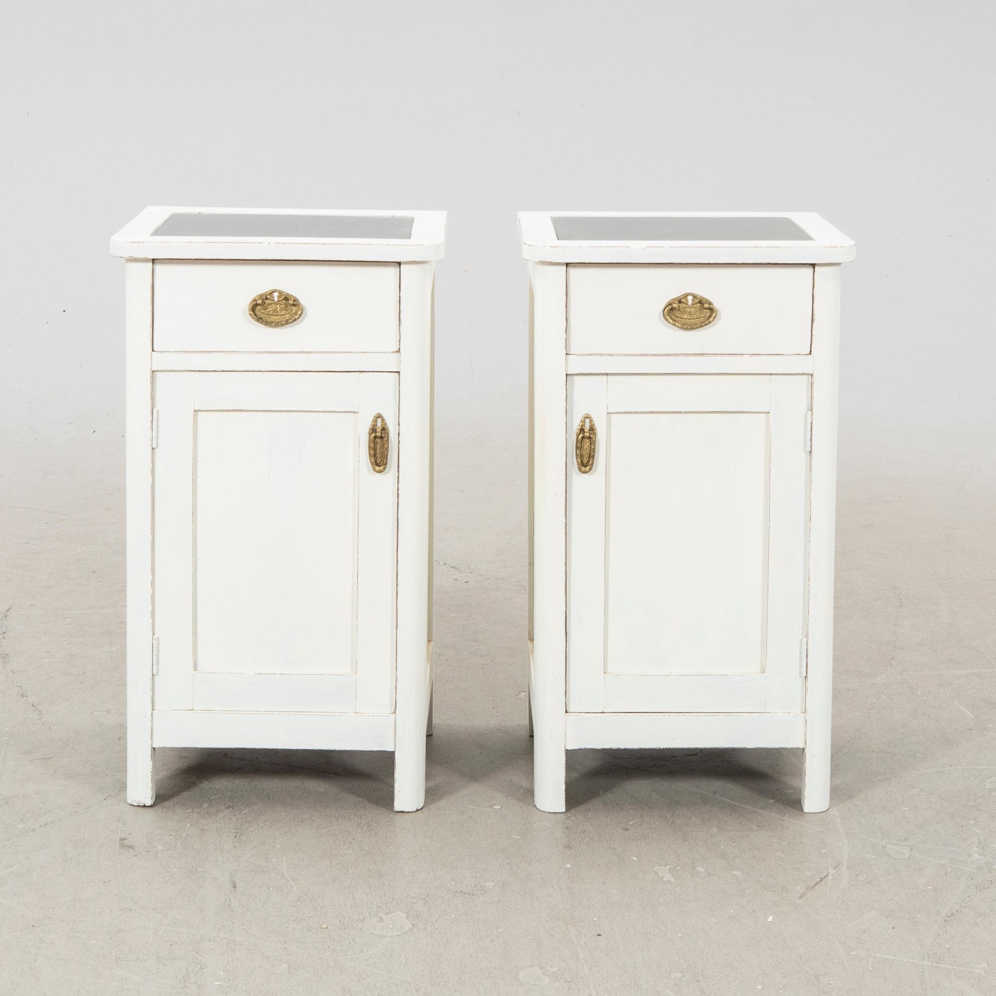 Sängbord ett par 1900-talets första hälft.