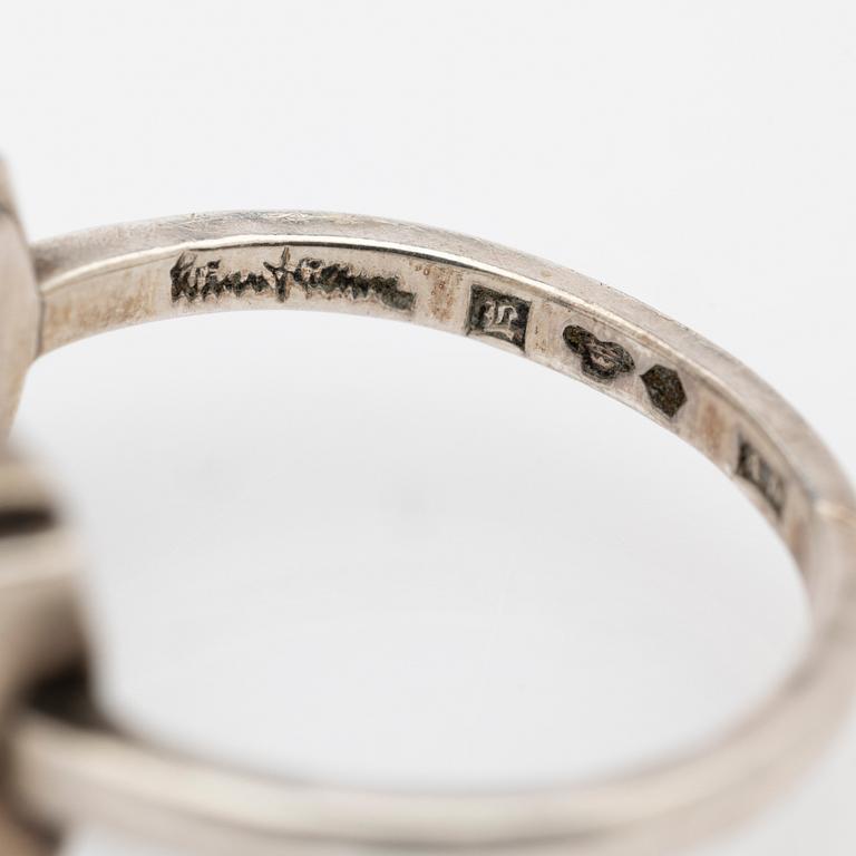 Wiwen Nilsson, Ring, silver with faceted rock crystal, Lund 1947.