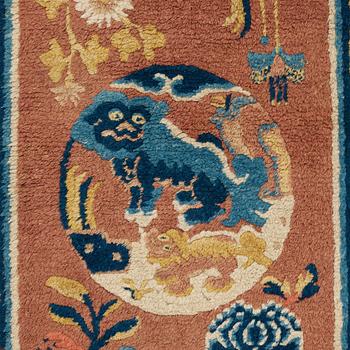 RUG. Antique Ningxia. 160,5 x 71 cm. China late Qing dynasty.