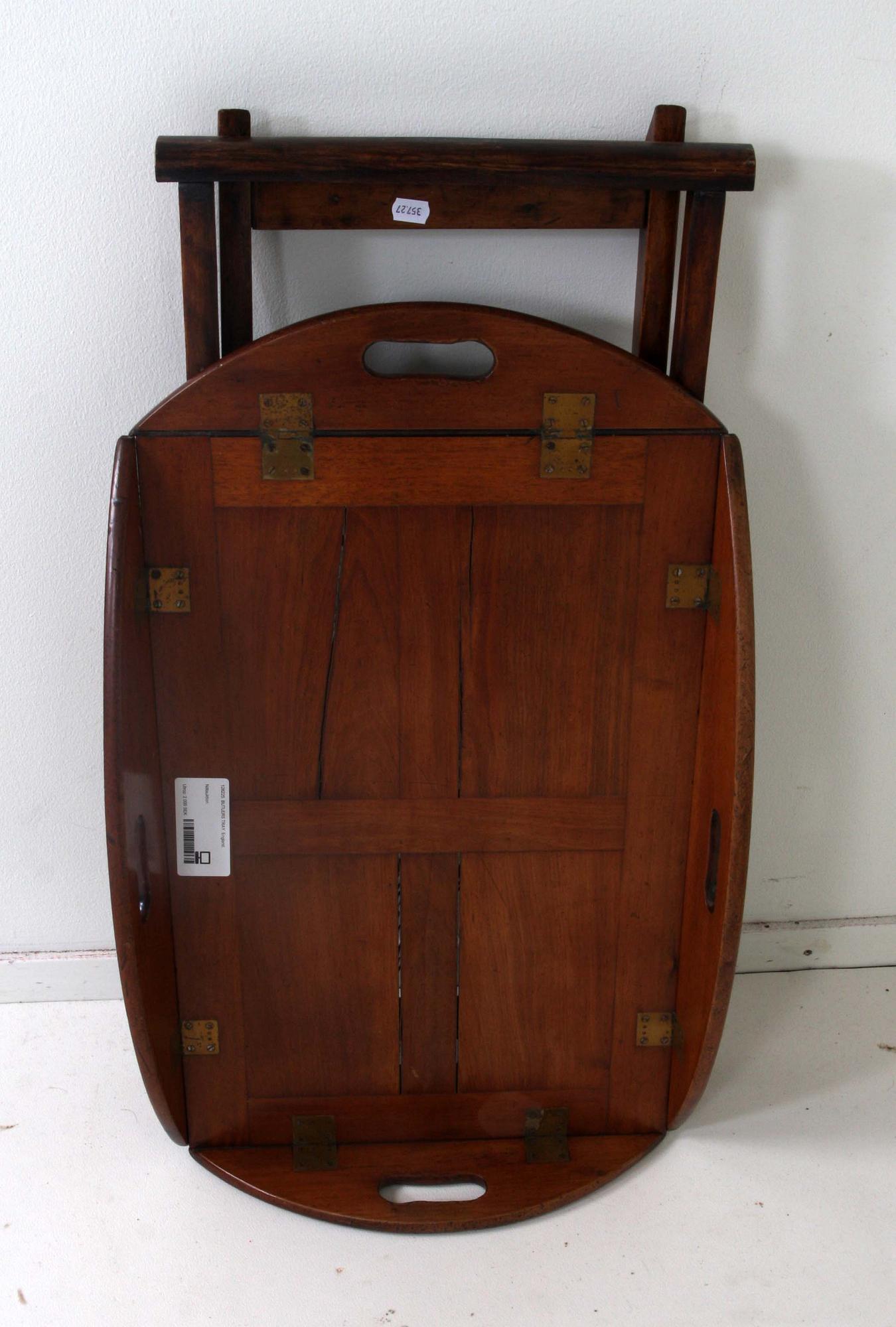 BUTLERS TRAY, England.