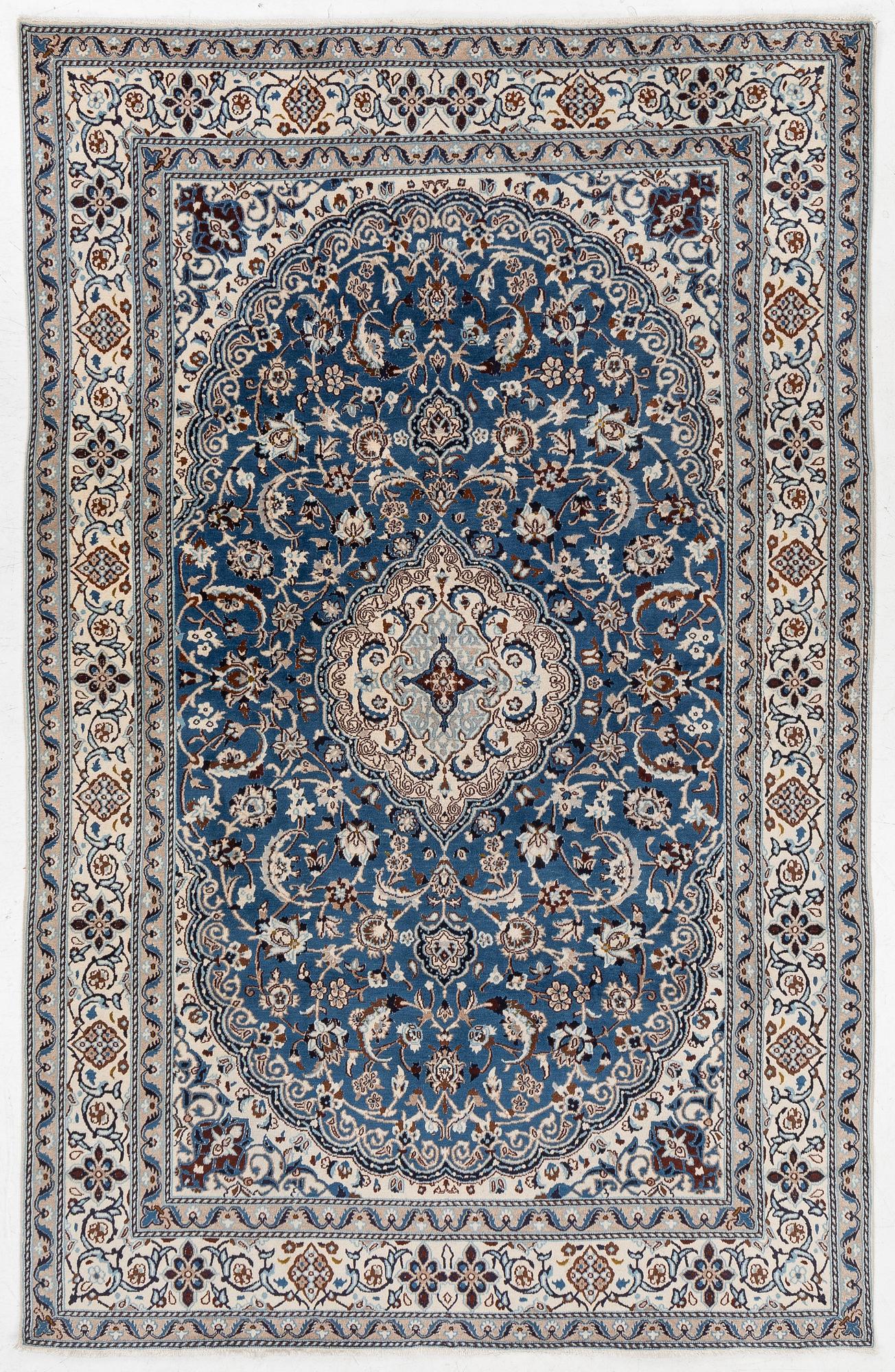 Matta, Nain, ca 300 x 192 cm.