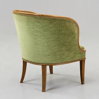 Axel Einar Hjorth, A 'Bellman' elm armchair, attributed to Axel Einar Hjorth, Nordiska Kompaniet, Sweden ca 1929.