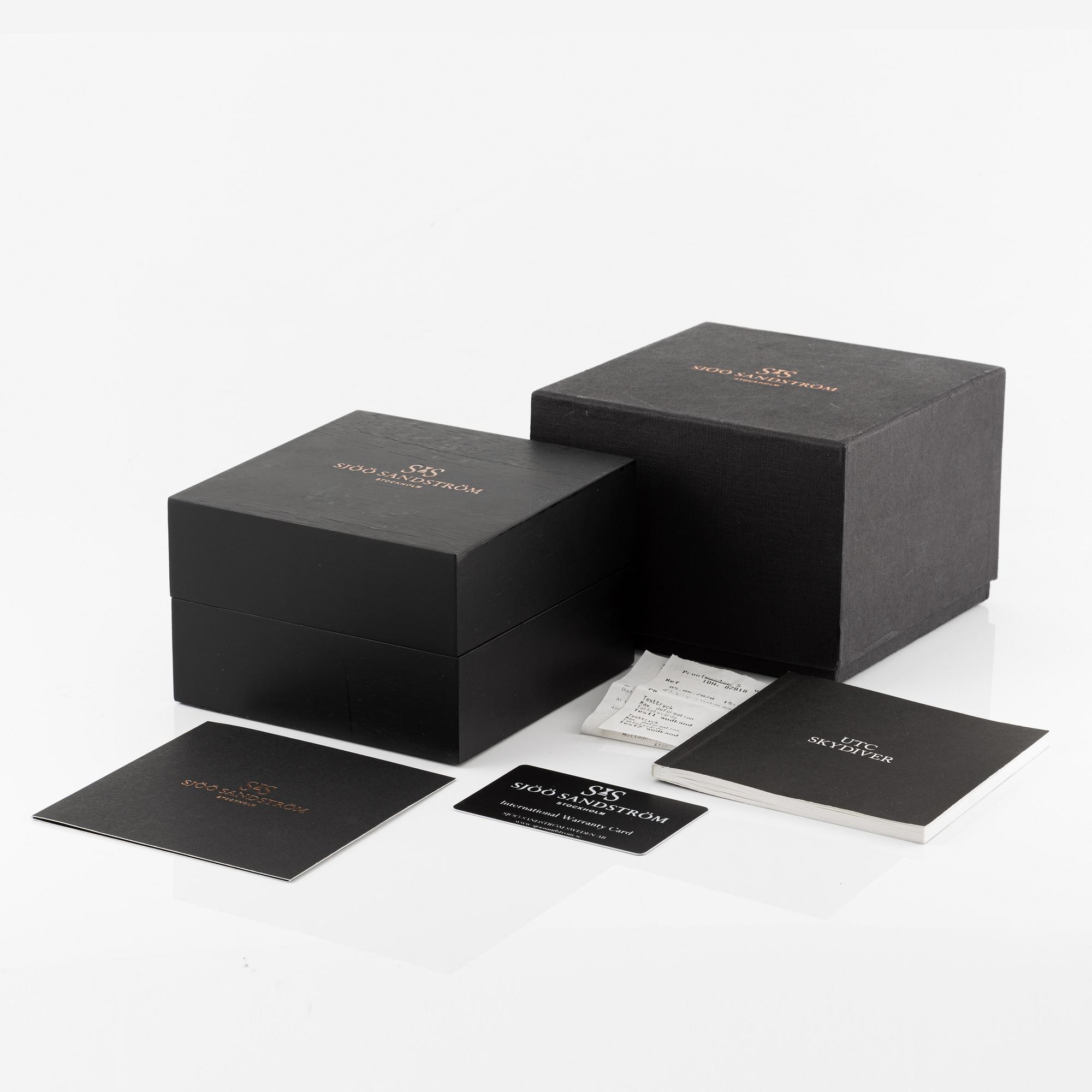 Sjöö Sandström, UTC Skydiver, "Official watch Swedish Airforce", wristwatch, 44 mm.