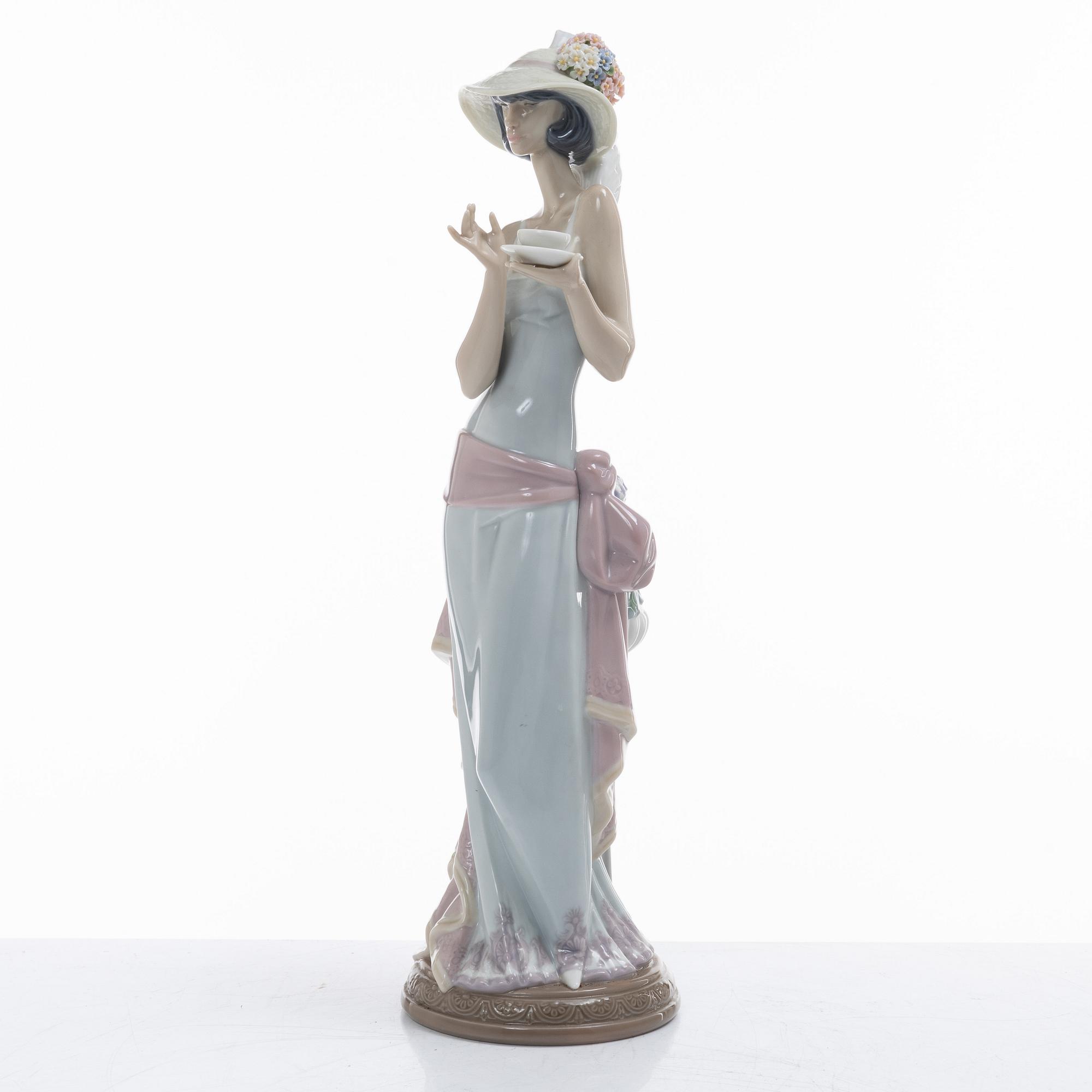 Juan Huerta, a 'Tea Time' figurine, Lladrò, Spain, 1988-98.