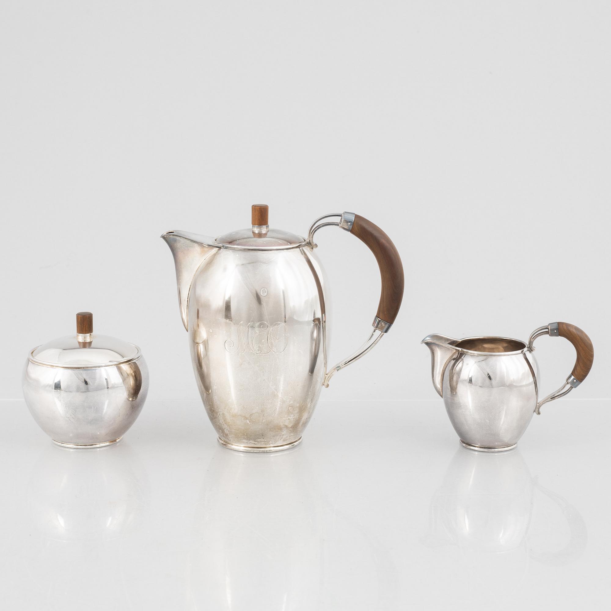 A Swedish three piece silver coffee service, mark of Nordisk Silverkonst, Helsingborg 1948.