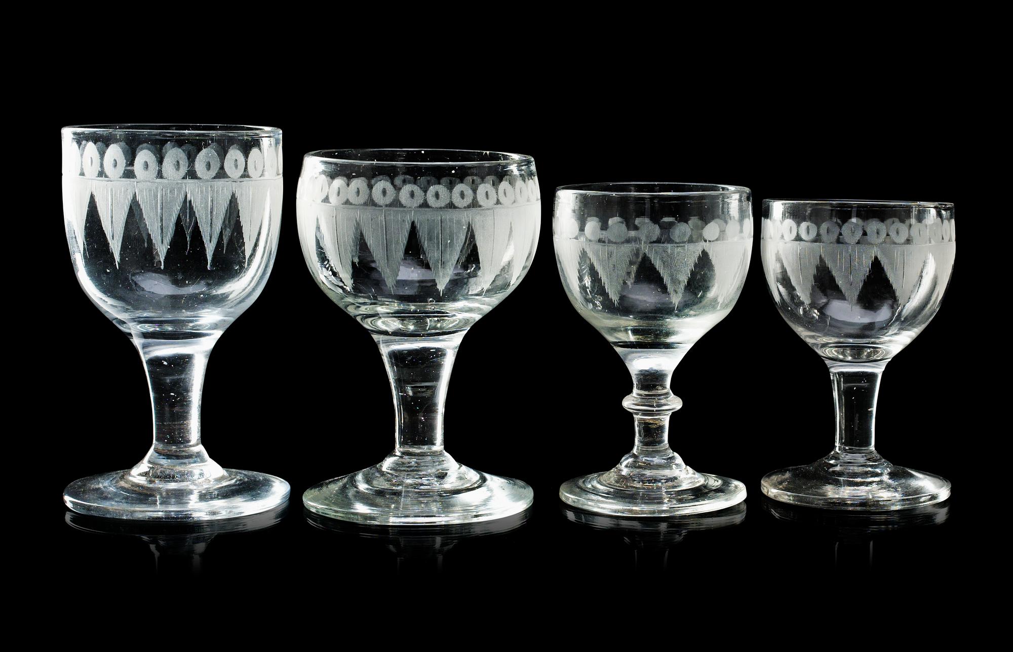 VINGLAS, 20 stycken (9+6+4+1), Sverige, 1800-talets förra hälft.