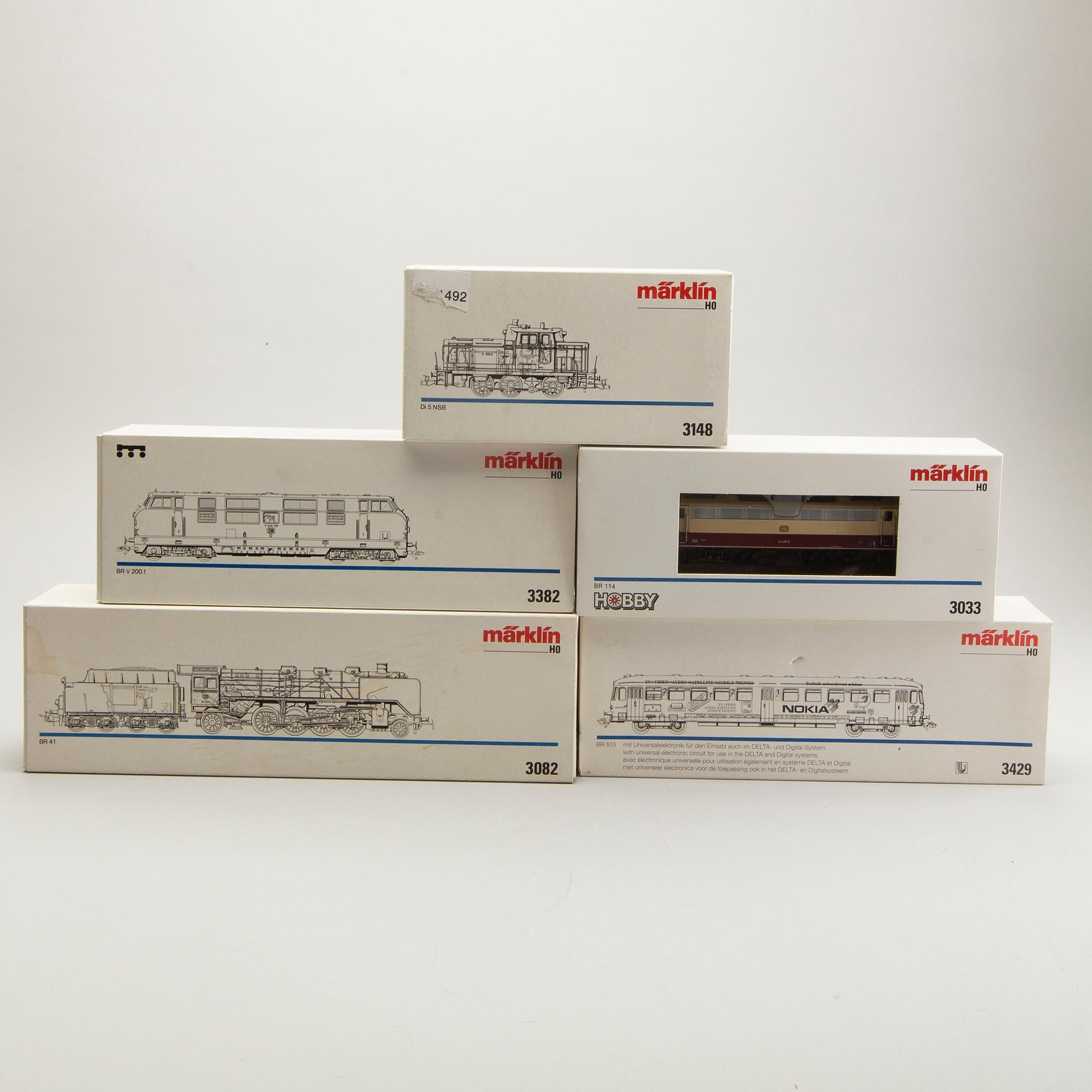5 Märklin locomotives.