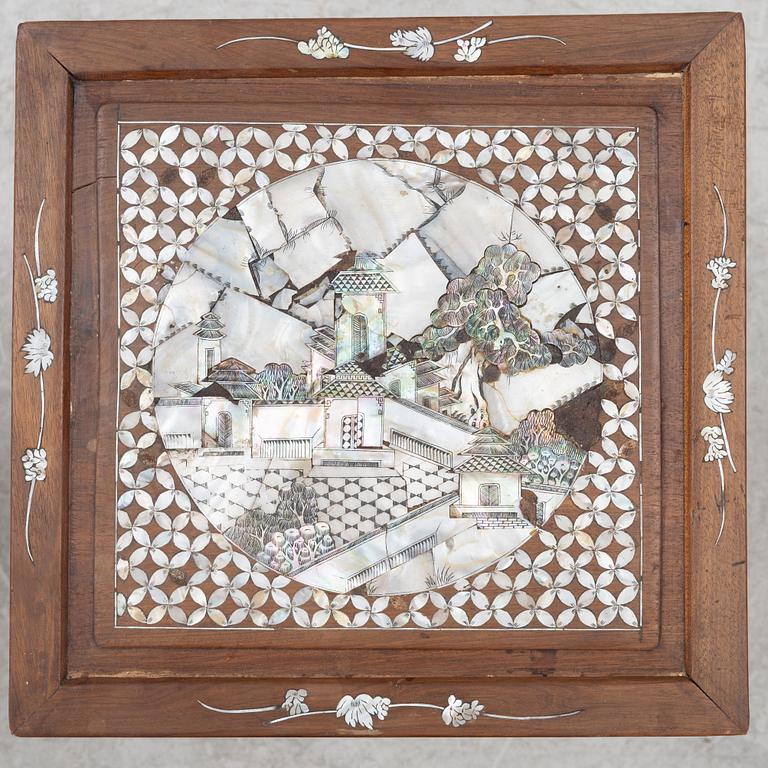 Satsbord, 4 delar, Kina, 1900-talets första hälft.