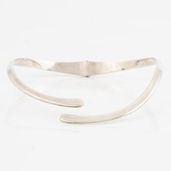 Necklace, silver,
