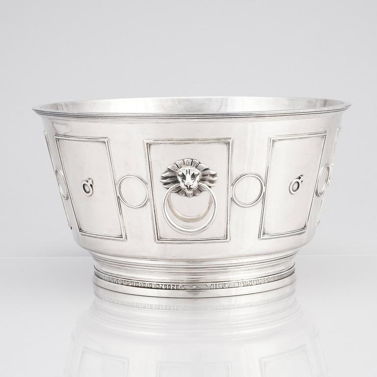 Atelier Borgila, a sterling silver bowl / wine cooler, Stockholm 1931.